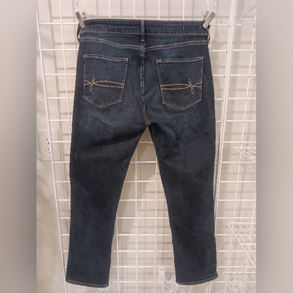 Denizen From Levis Modern Crop Jeans Dark Wash. Waist 32 Inseam 27.4 - Picture 2 of 3
